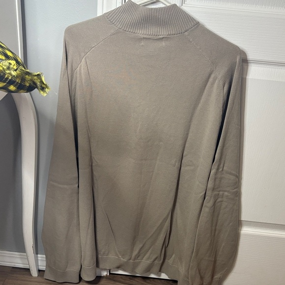 Banana Republic Men's Taupe Argyle Zip-Up Sweater - Picture 6 of 6